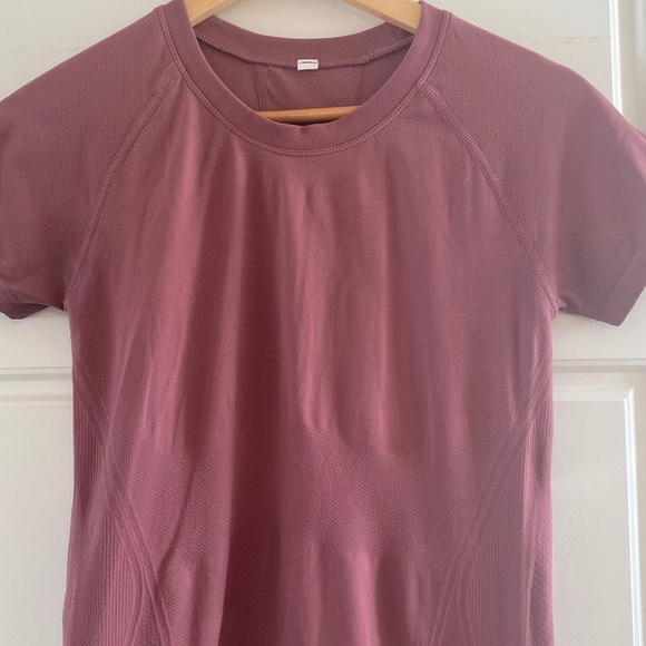 Athleta Momentum Seamless Tee - Picture 3 of 5